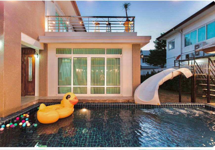 Sea Breeze Pool Villa 4br 300sqm 4