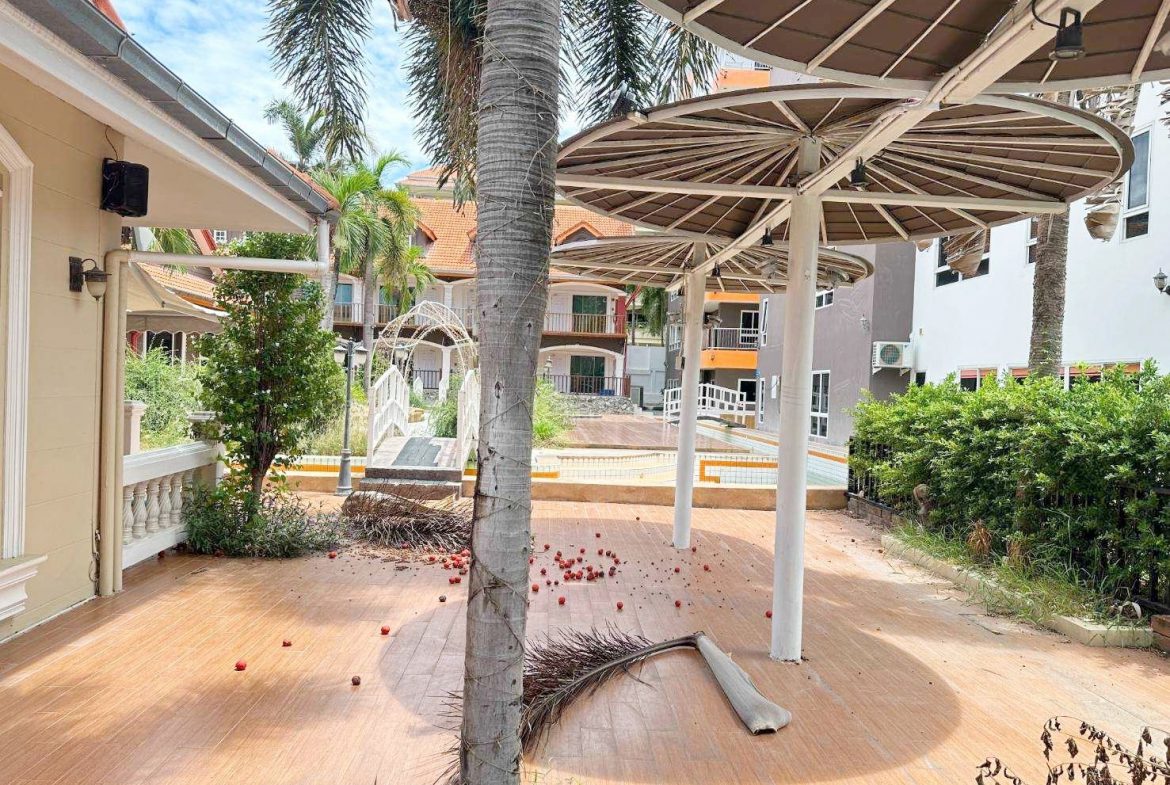 Без комплекса 12br sqm 12