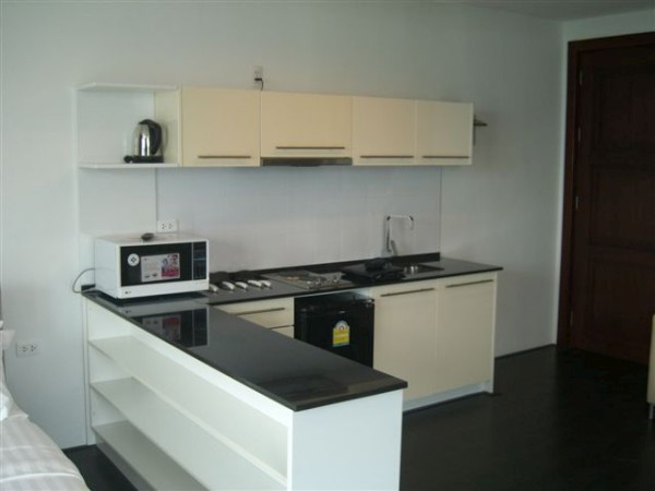 Park Royal 1 0br 40sqm 8