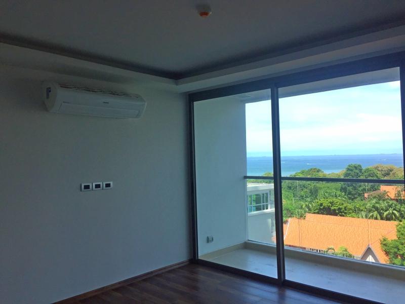 PTC21669_6 The Peak Towers 1br 62sqm 7