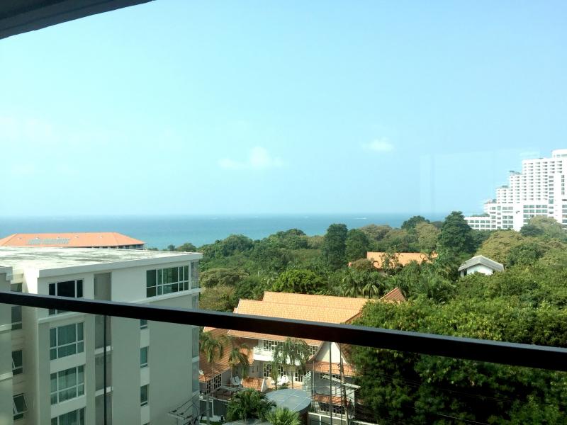 The Peak Towers 0br 30sqm 1