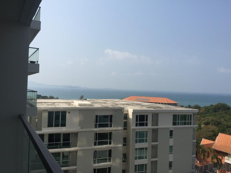 The Peak Towers 0br 30sqm 2