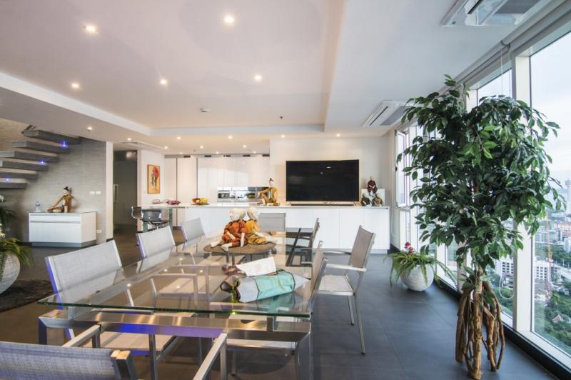 Amari Residences Pattaya 2br 300sqm 10