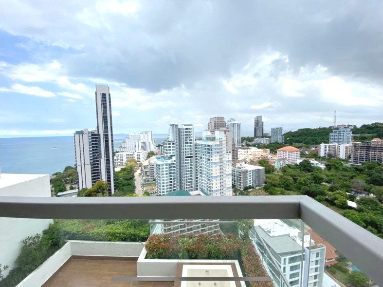 The Peak Towers 1br 67
