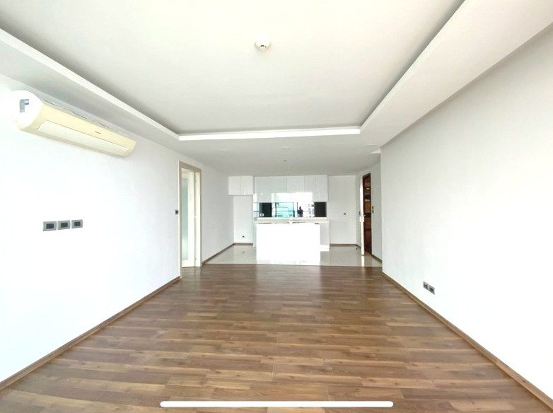 PTC24115_4 The Peak Towers 1br 67