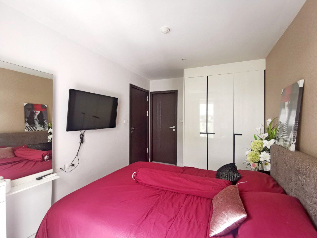 The Place Condominium 2br 68