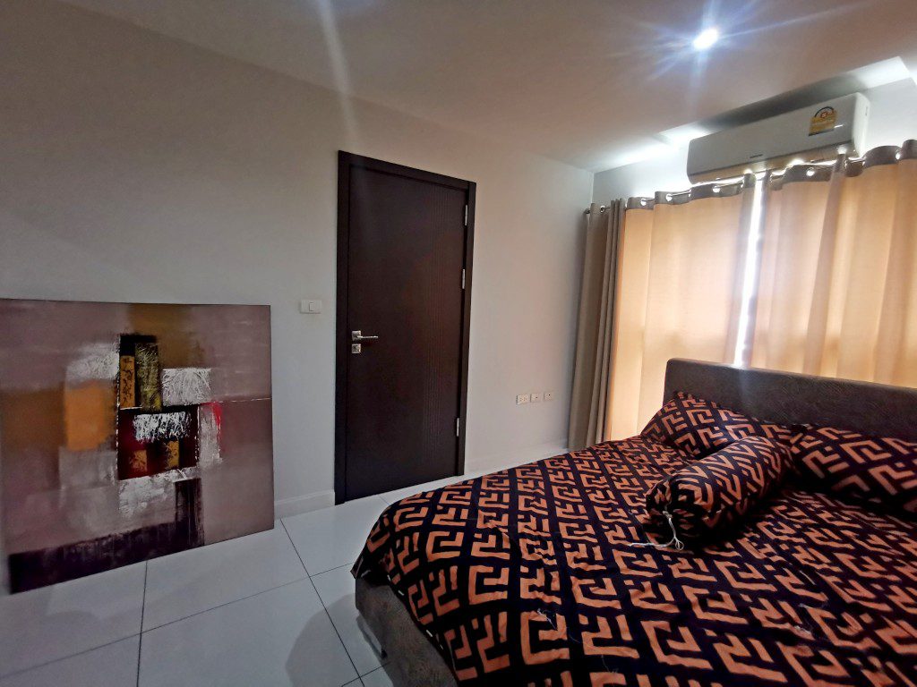 The Place Condominium 2br 68