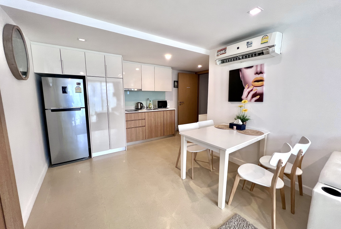 Aurora Pratumnak 1br 48