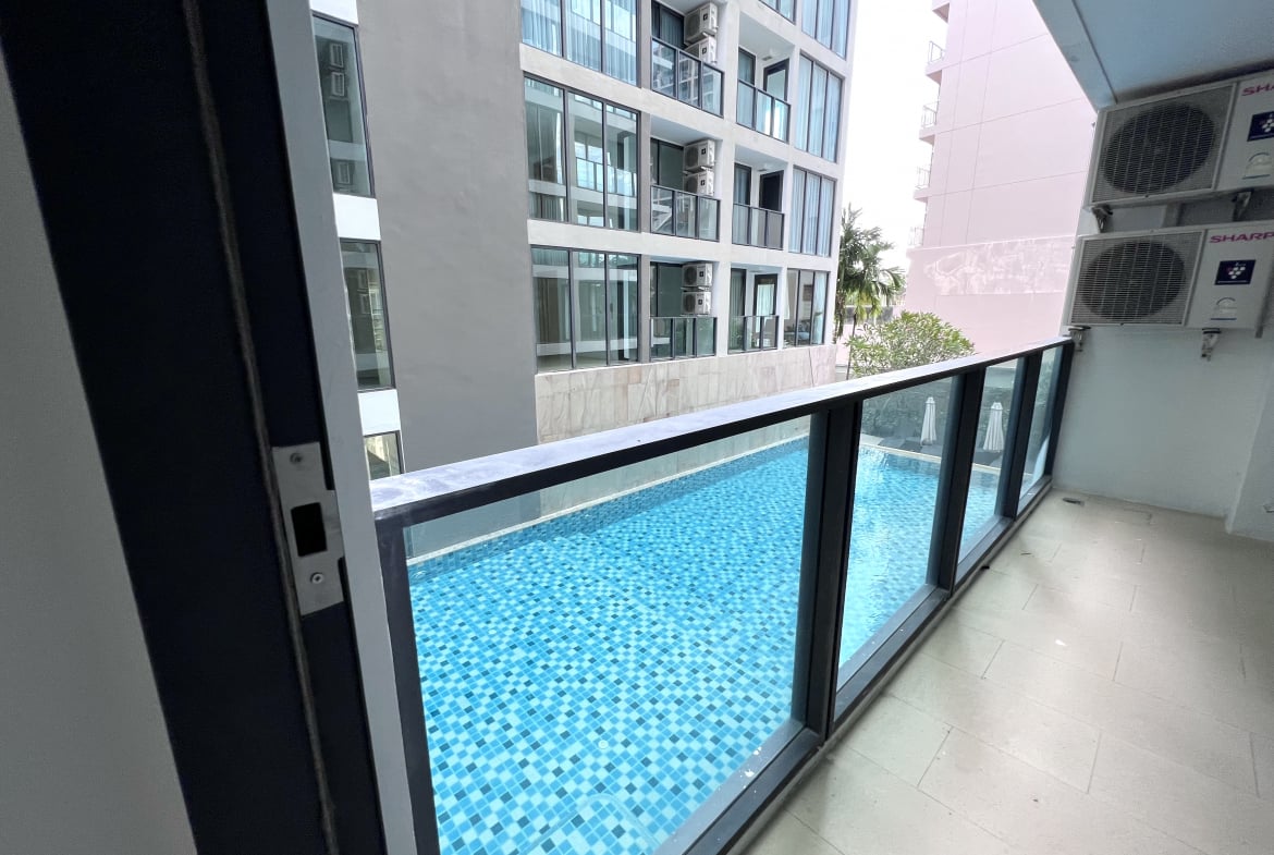 Aurora Pratumnak 2br 62