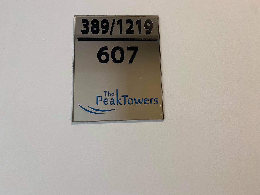 The Peak Towers 0br 31
