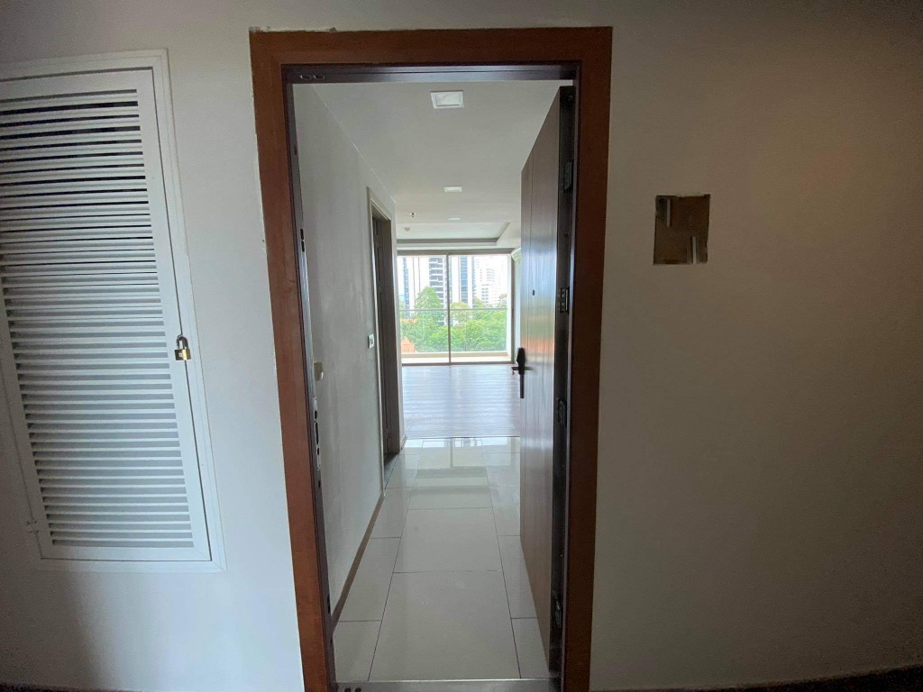 The Peak Towers 0br 31