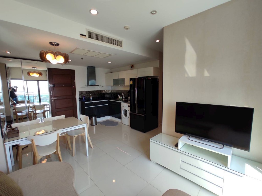 The Axis Condo 2br 62sqm 3