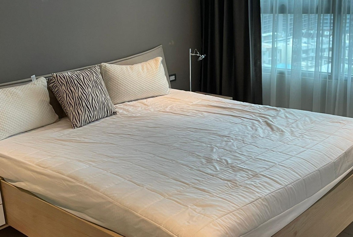 The Point Pratumnak 2br 88