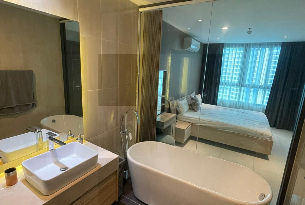 The Point Pratumnak 2br 88