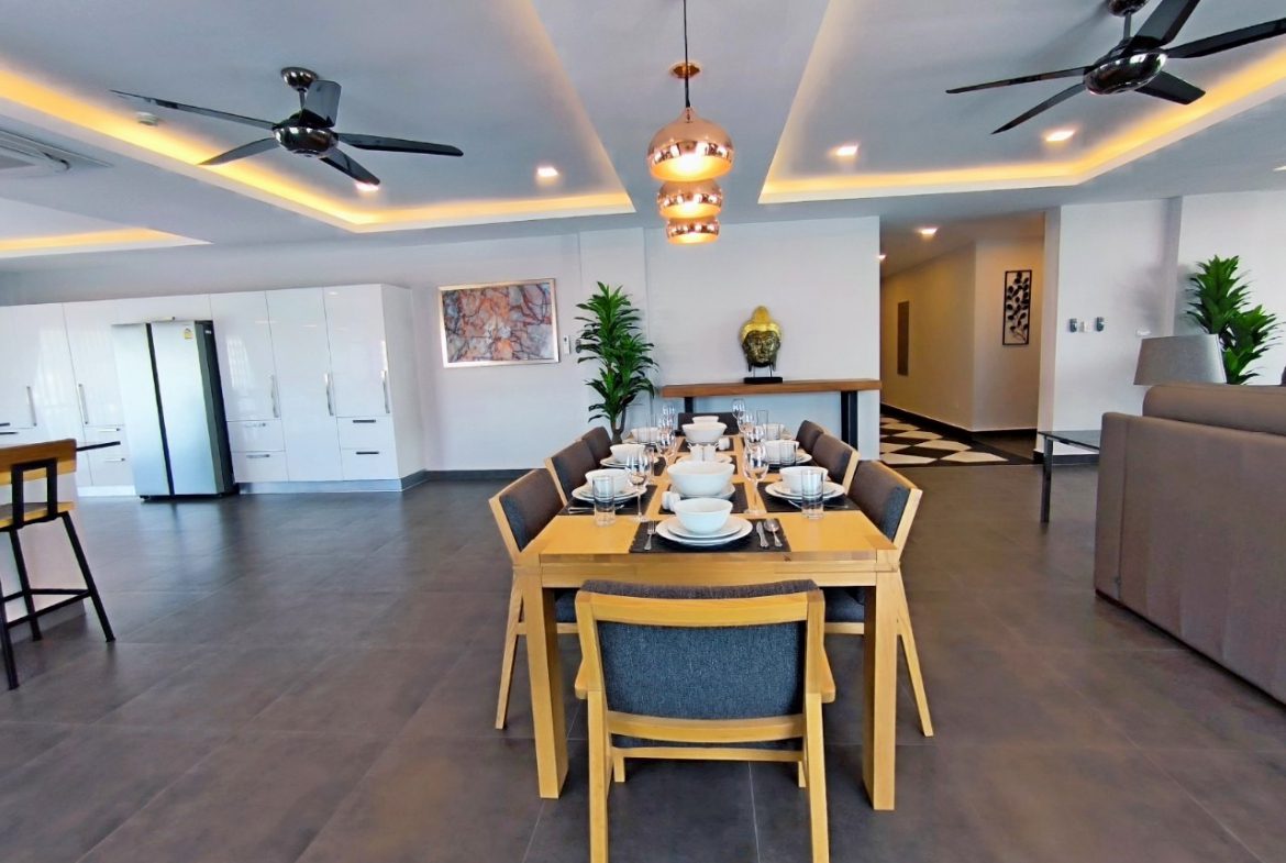 PTC24989_35 Tudor Court 4br 455sqm 6