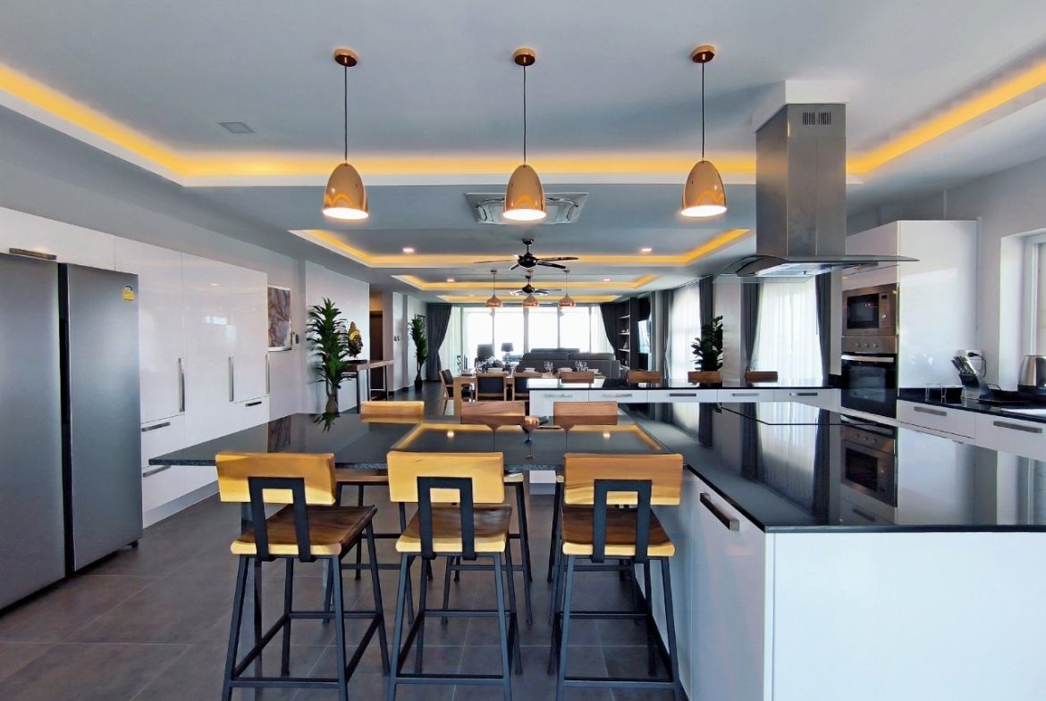 PTC24989_39 Tudor Court 4br 455sqm 10