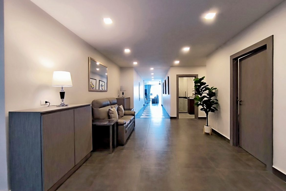 PTC24989_42 Tudor Court 4br 455sqm 13