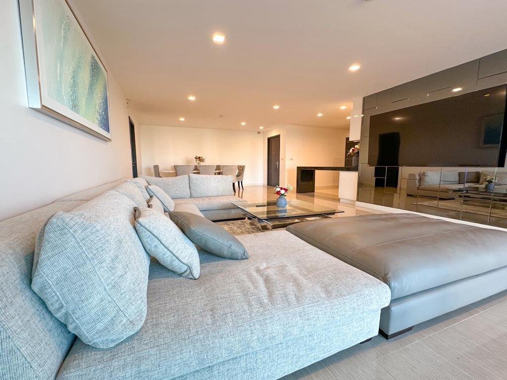 The Elegance@cozy beach 1br 180sqm 3