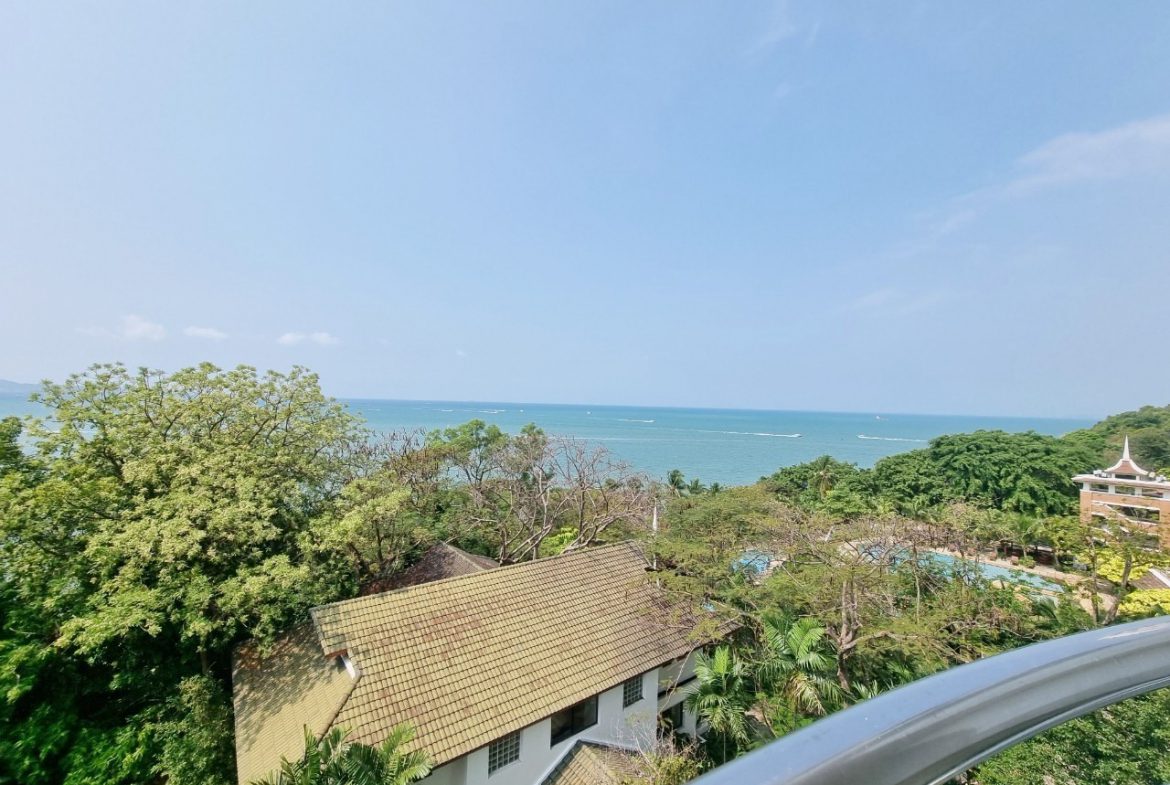 Royal Cliff Condominium 3br 267sqm 1