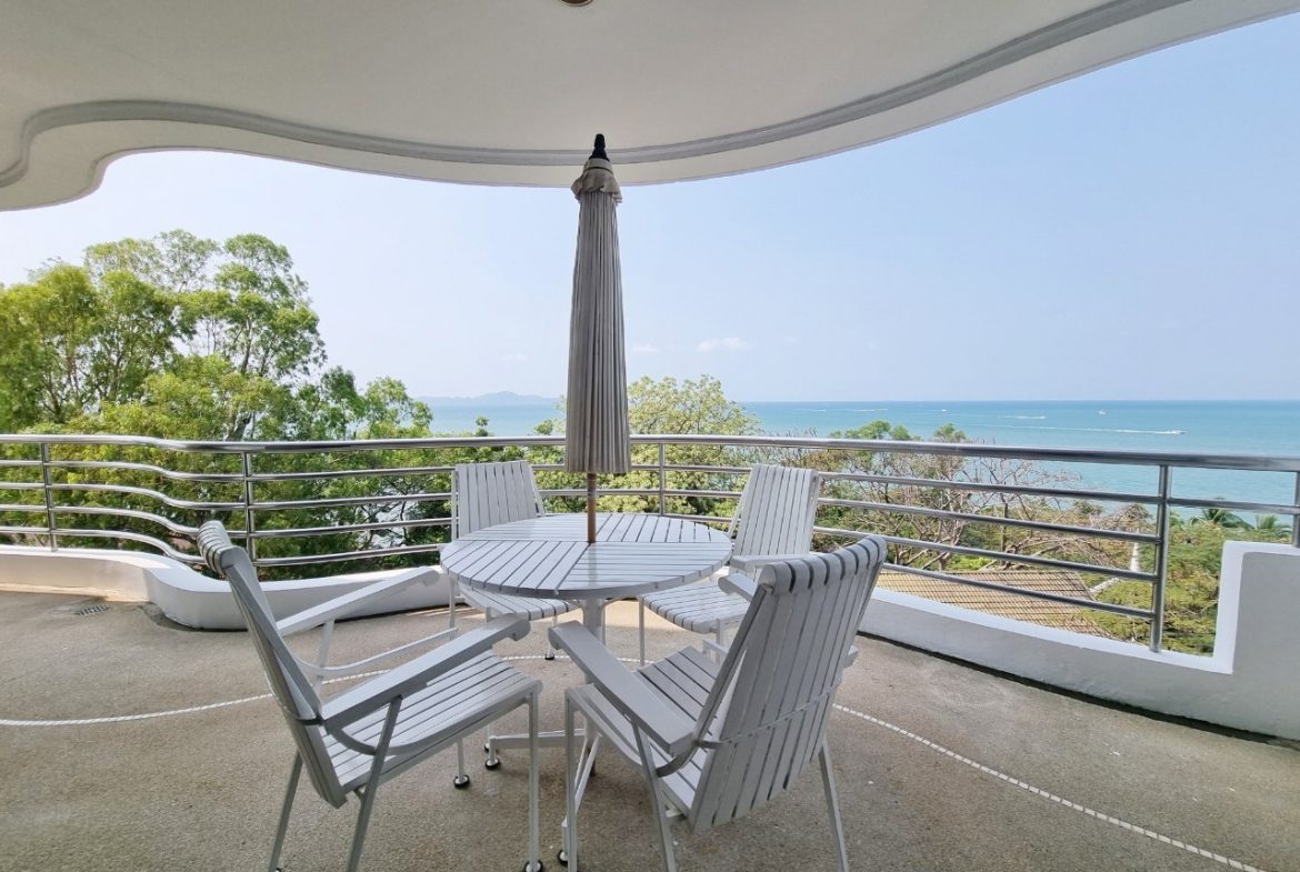 Royal Cliff Condominium 3br 267sqm 3