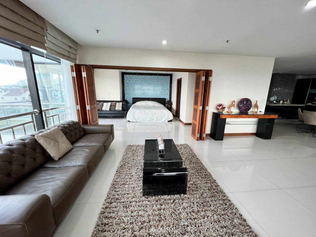 PTC25113_46 Baan Haad U Thong condominium 3br 243sqm 13