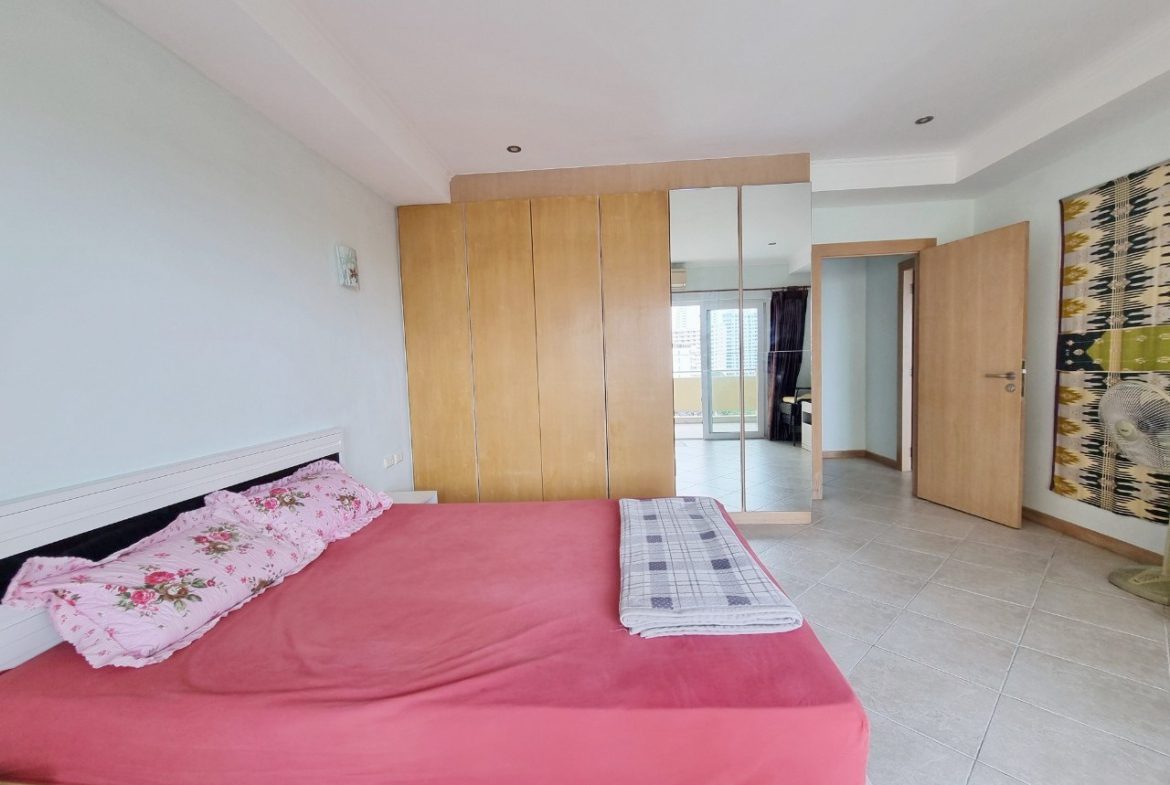 View Talay Residence 5 2br 184sqm 18