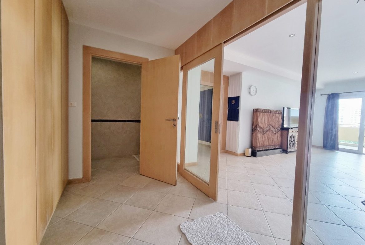 View Talay Residence 5 2br 184sqm 1