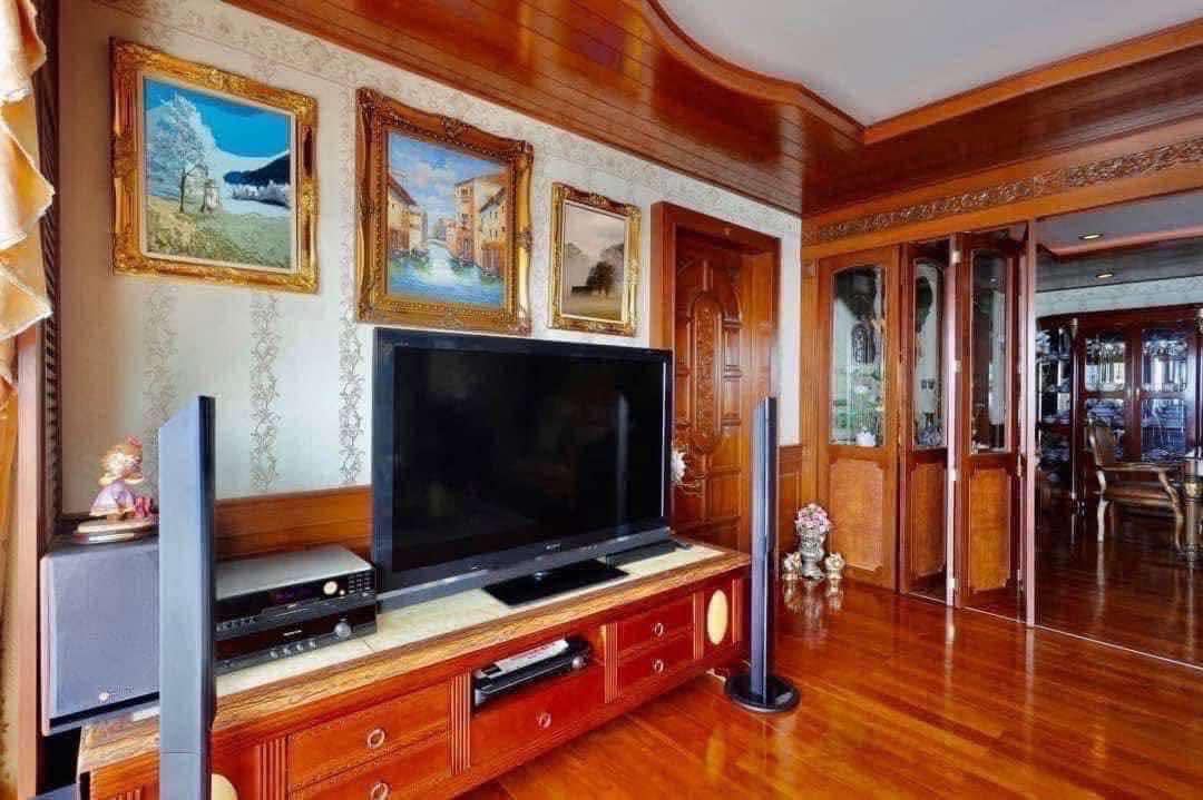 Royal Cliff Condominium 2br 189sqm 9