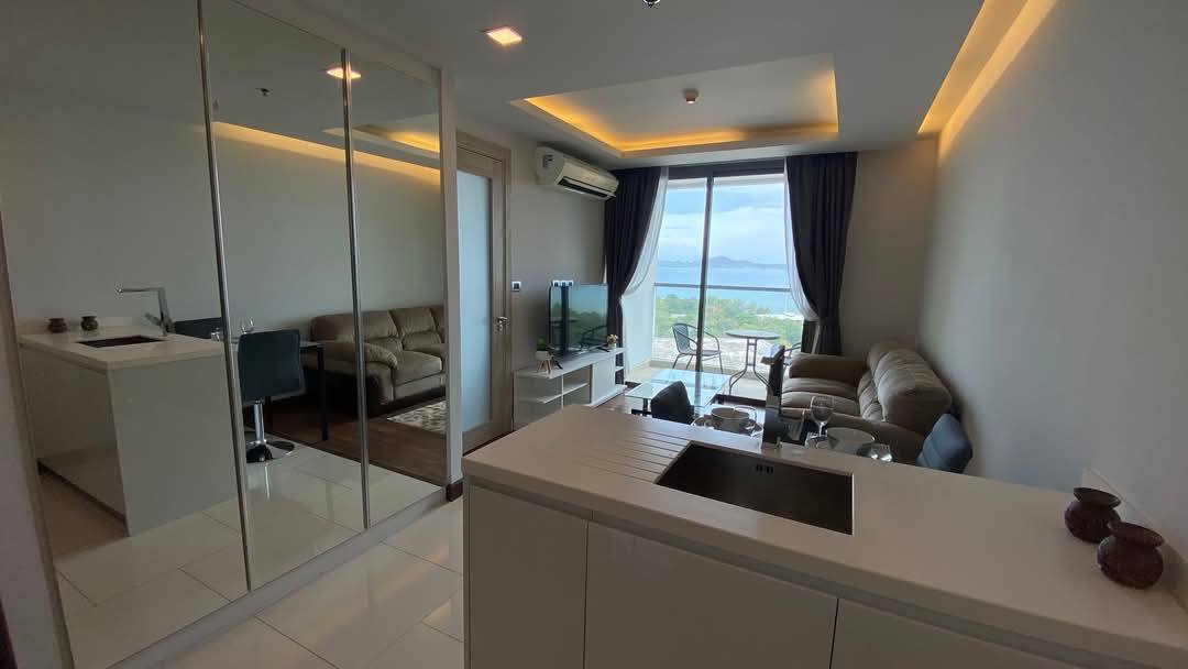 The Peak Towers 1br 43sqm 1