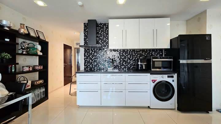 Art on The Hill br 50sqm 4