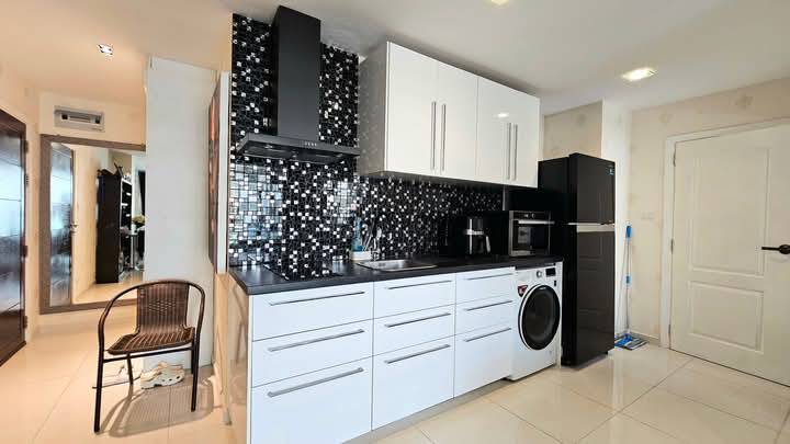 Art on The Hill br 50sqm 5