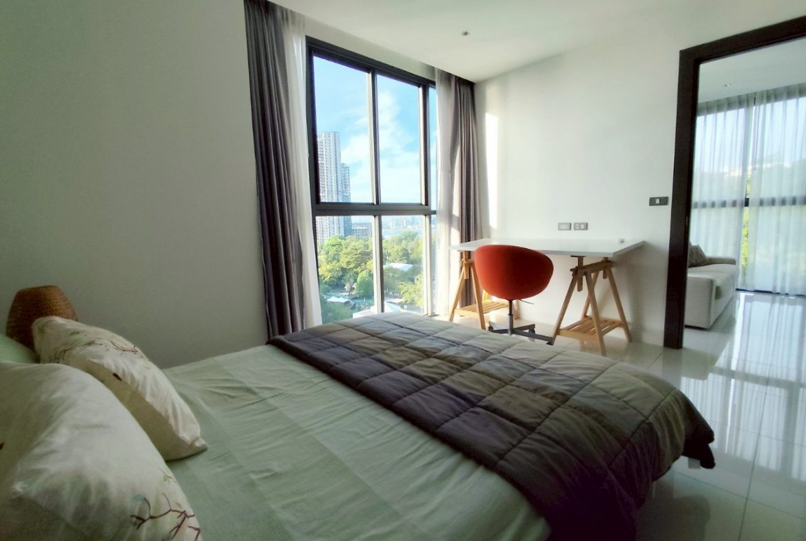 The Point Pratumnak 1br 45