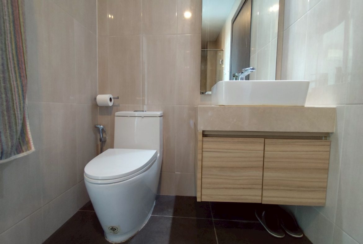 The Point Pratumnak 1br 45