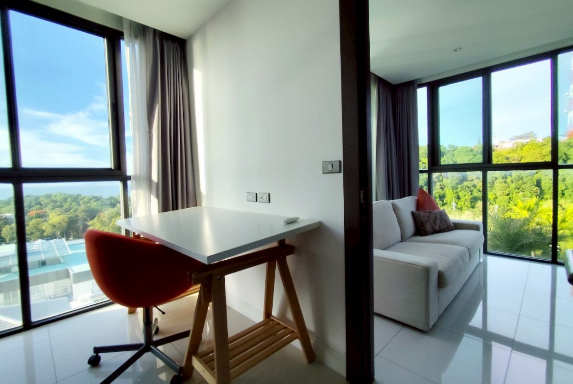 The Point Pratumnak 1br 45