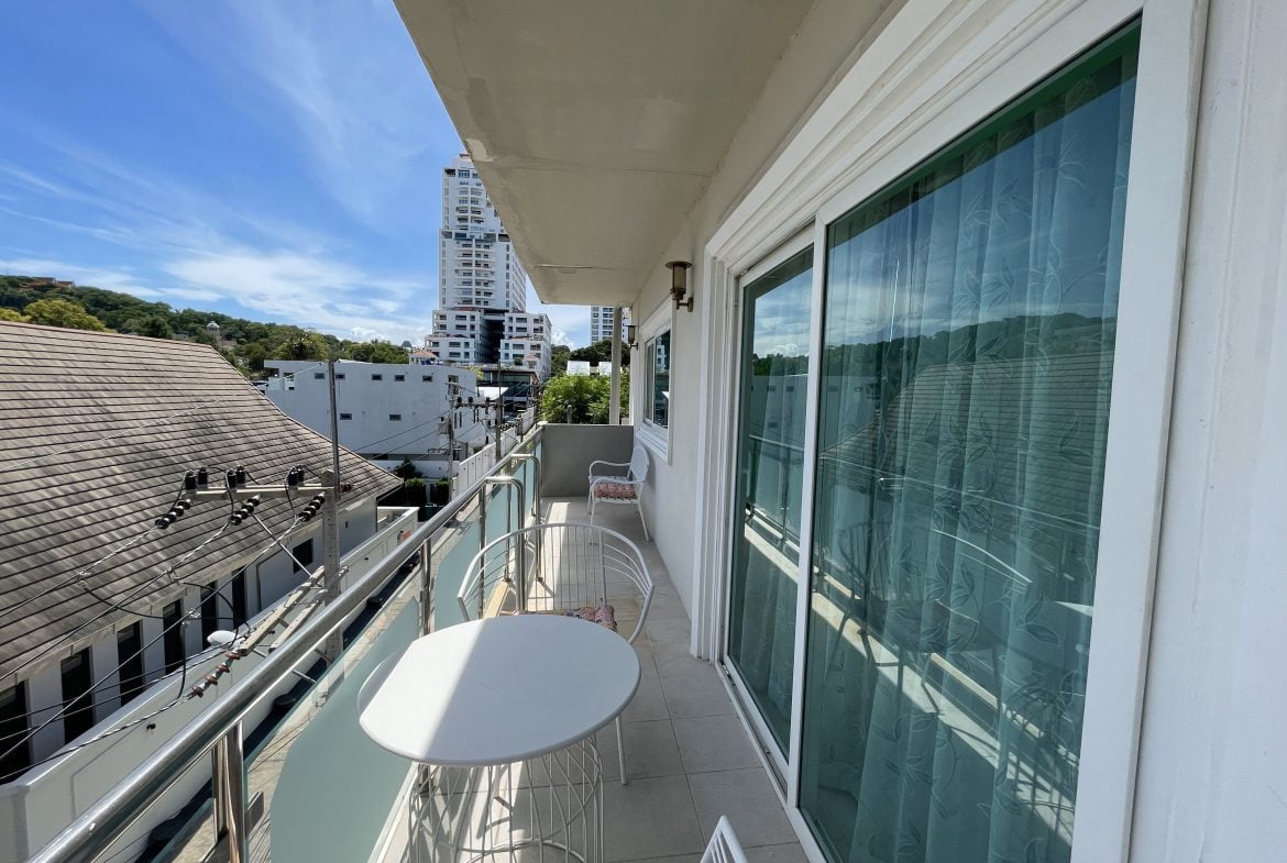 PTC25864_8 Tudor Court 1br 78