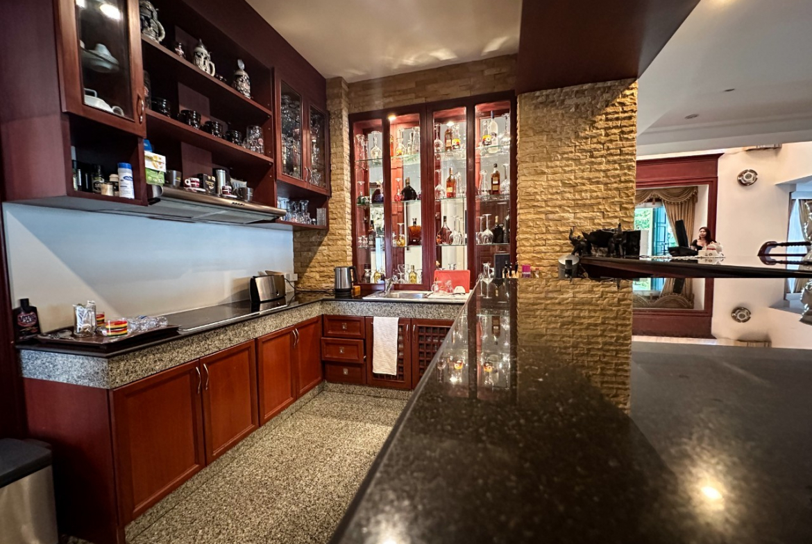 PTH24639 Без комплекса 10br 1712sqm 16