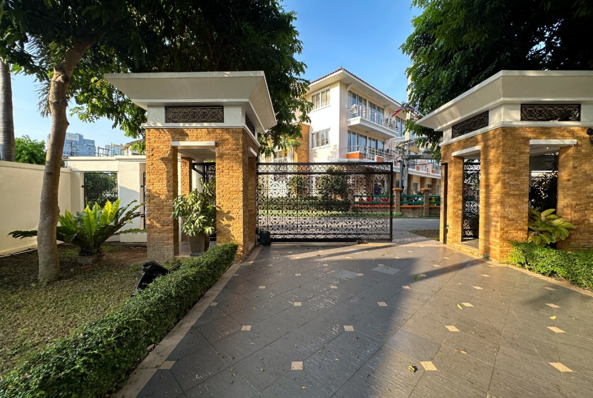 PTH24639_35 Без комплекса 10br 1712sqm 5