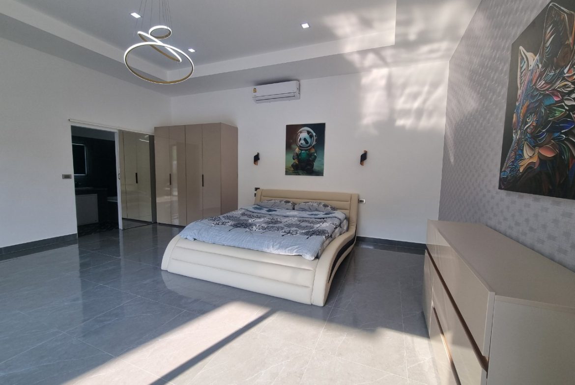 Без комплекса 6br 585sqm 18