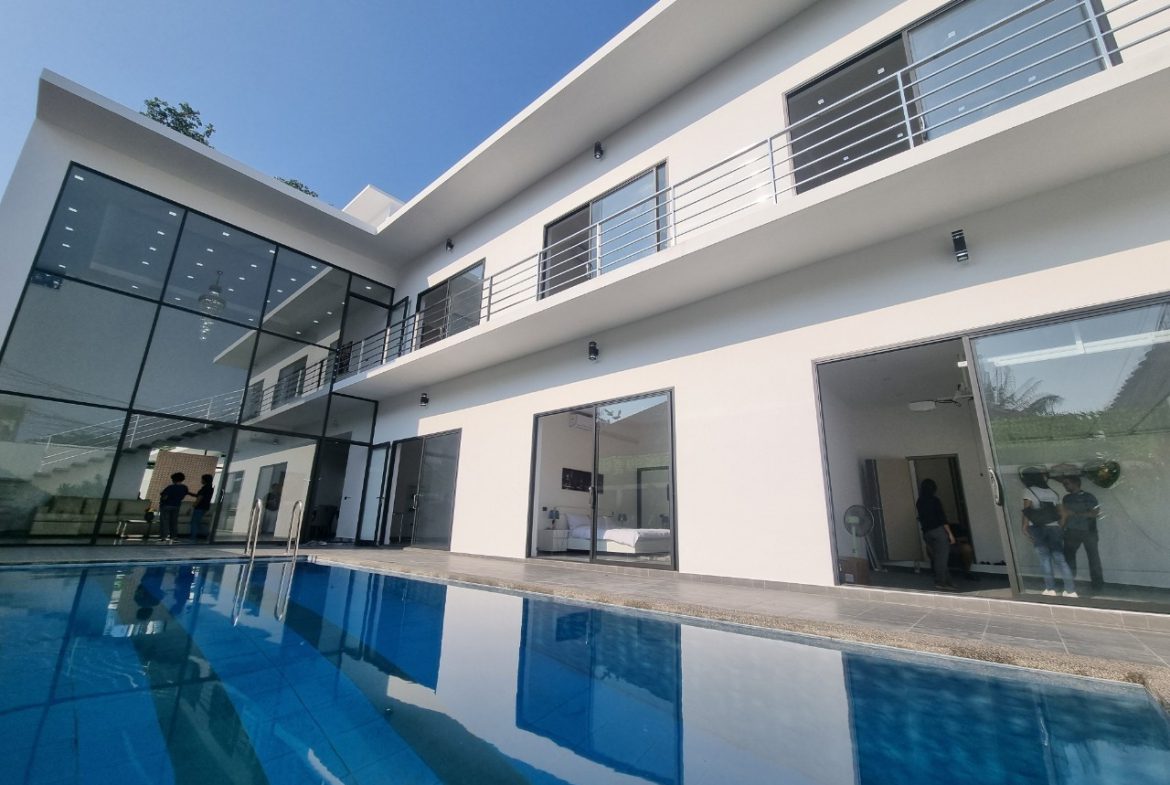 Без комплекса 6br 585sqm 2