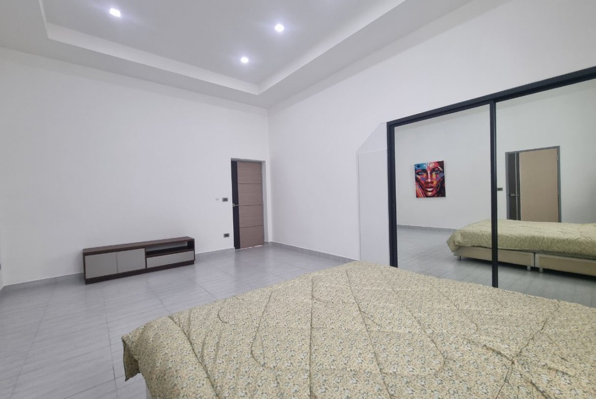 Без комплекса 6br 585sqm 15