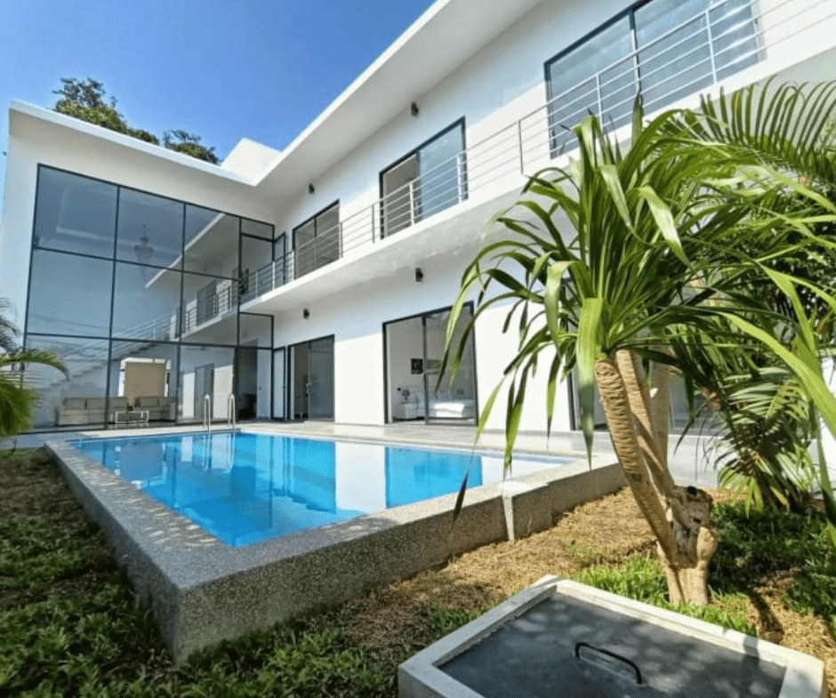 Без комплекса 6br 585sqm 17