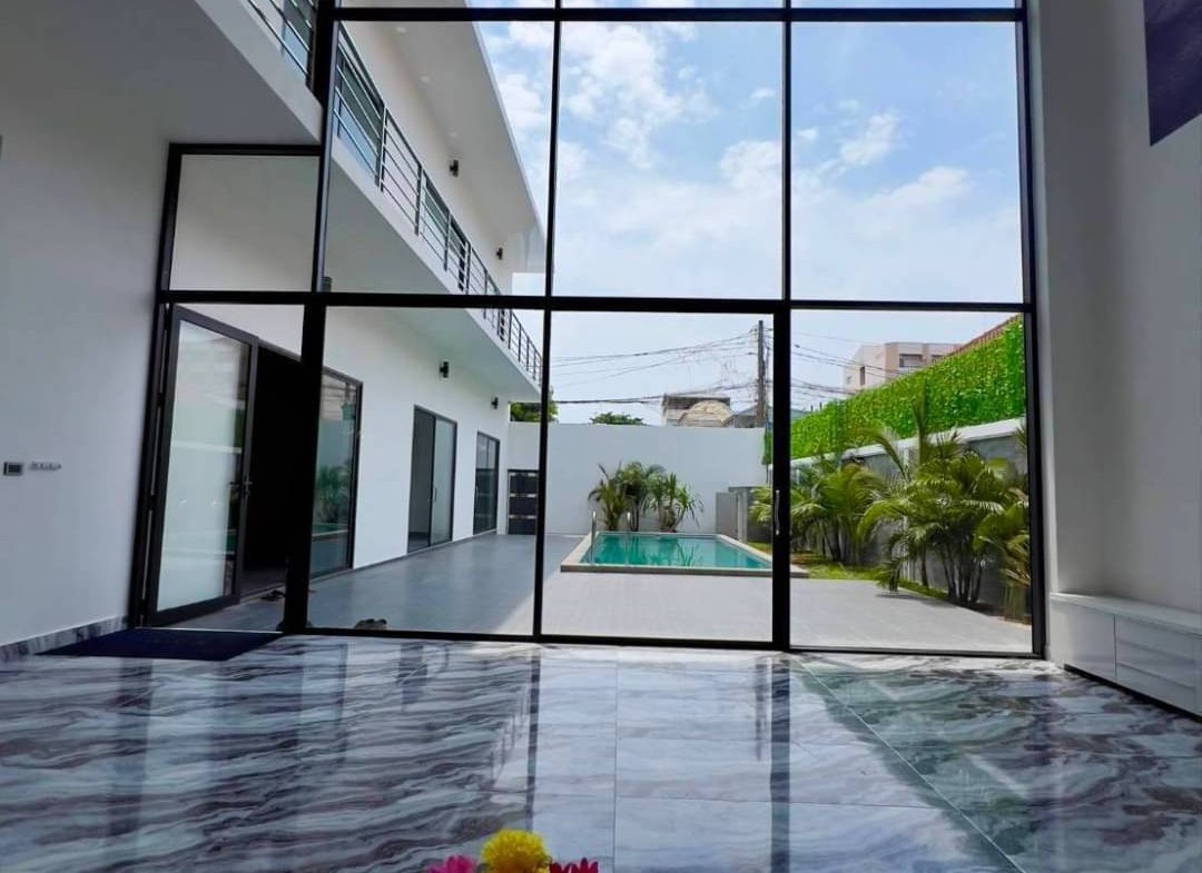 Без комплекса 6br 585sqm 3