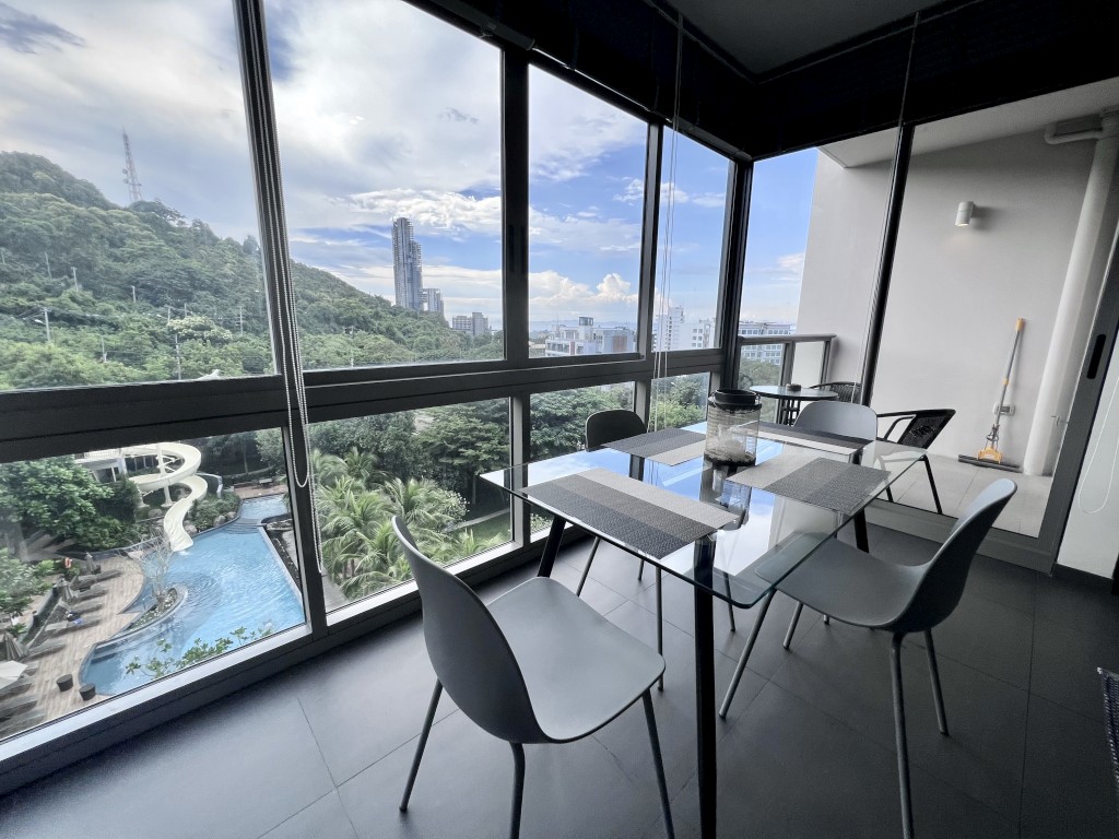 Unixx South Pattaya 2br 62