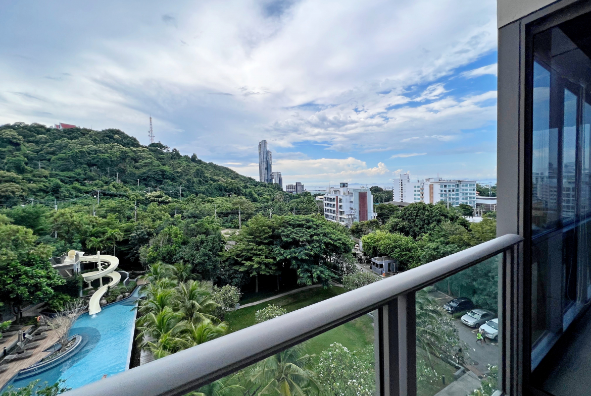 SPC24398 Unixx South Pattaya 2br 62