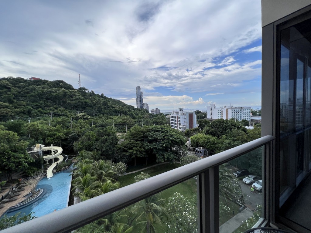 Unixx South Pattaya 2br 62