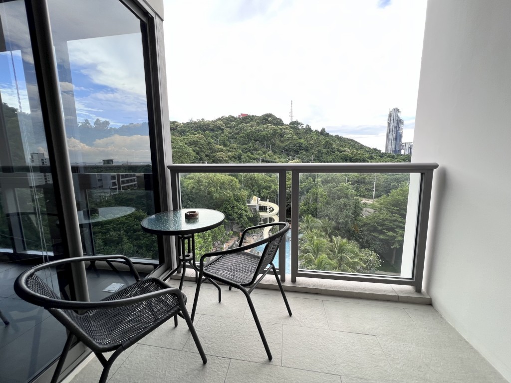 Unixx South Pattaya 2br 62