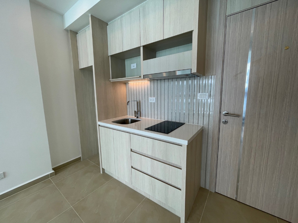 Olympus City Garden 1br 25