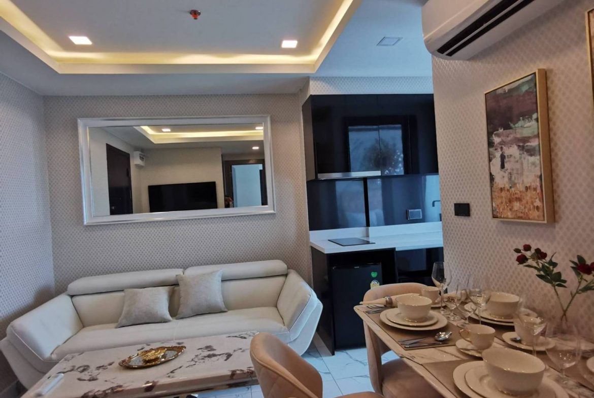 Arcadia Millennium Tower 2br 40