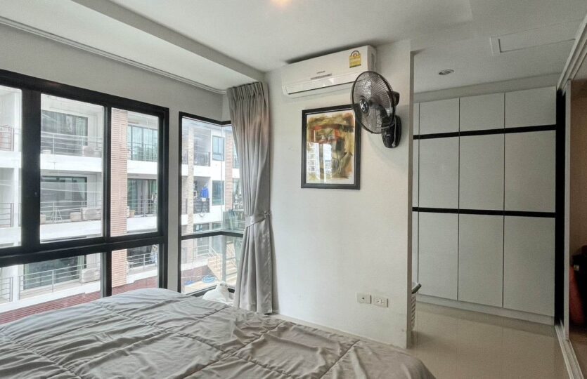 Deblue sky condo 1br 45sqm 13