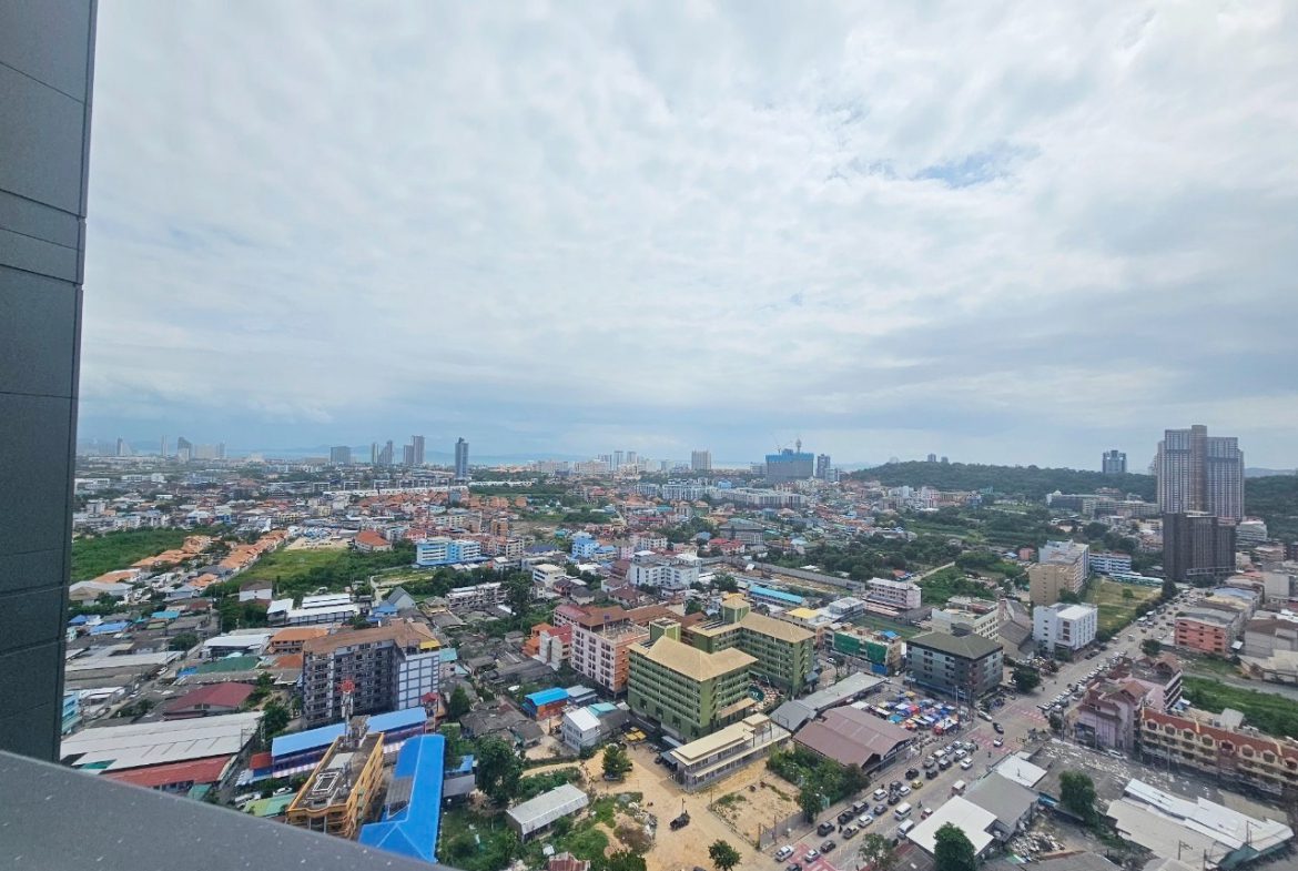 Arcadia Millennium Tower 2br 43